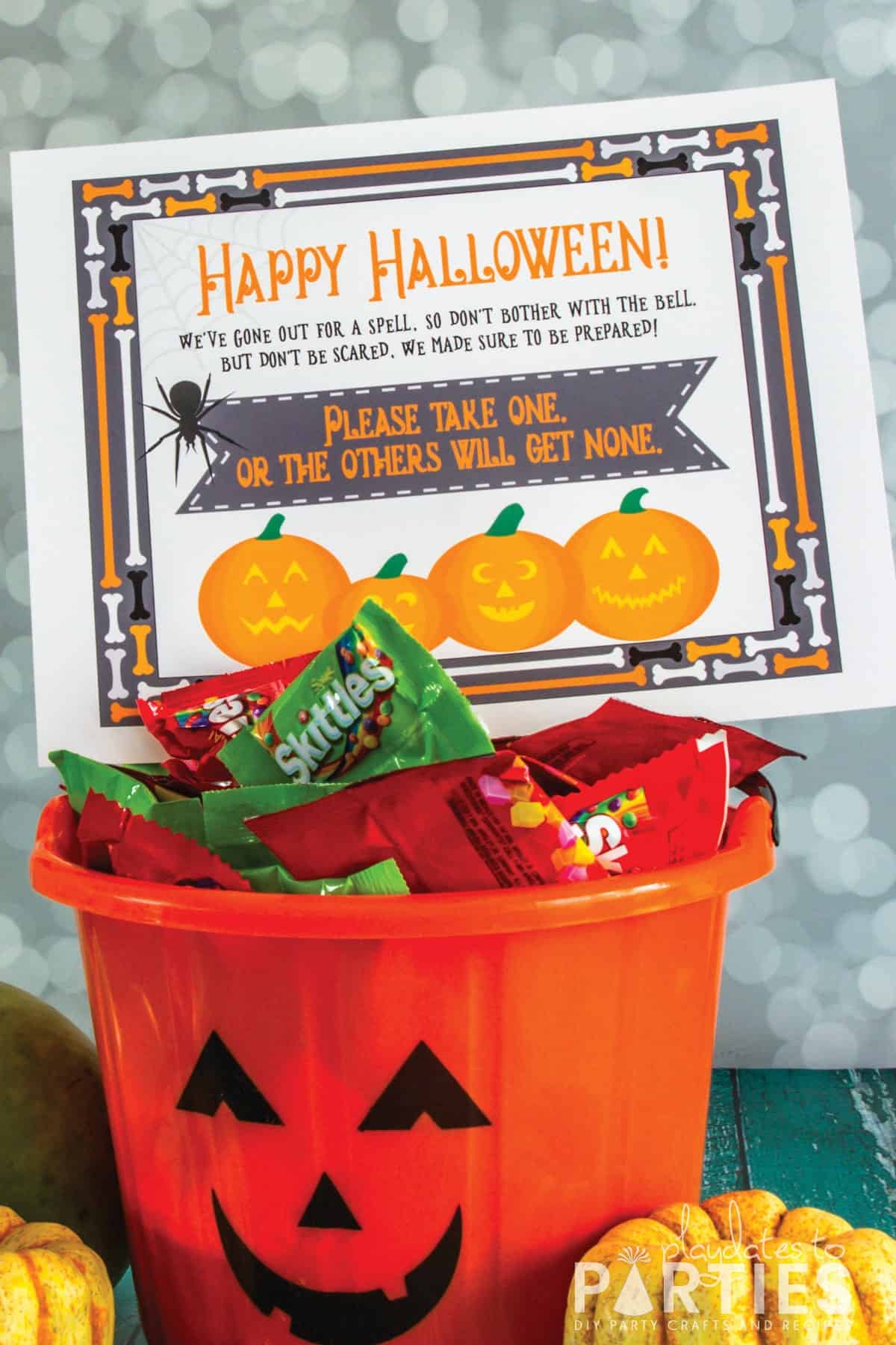 printable trick or treat sign